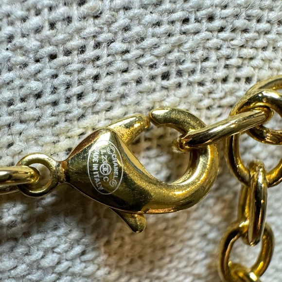 CHANEL Crystal CC Choker - Picture 8 of 11